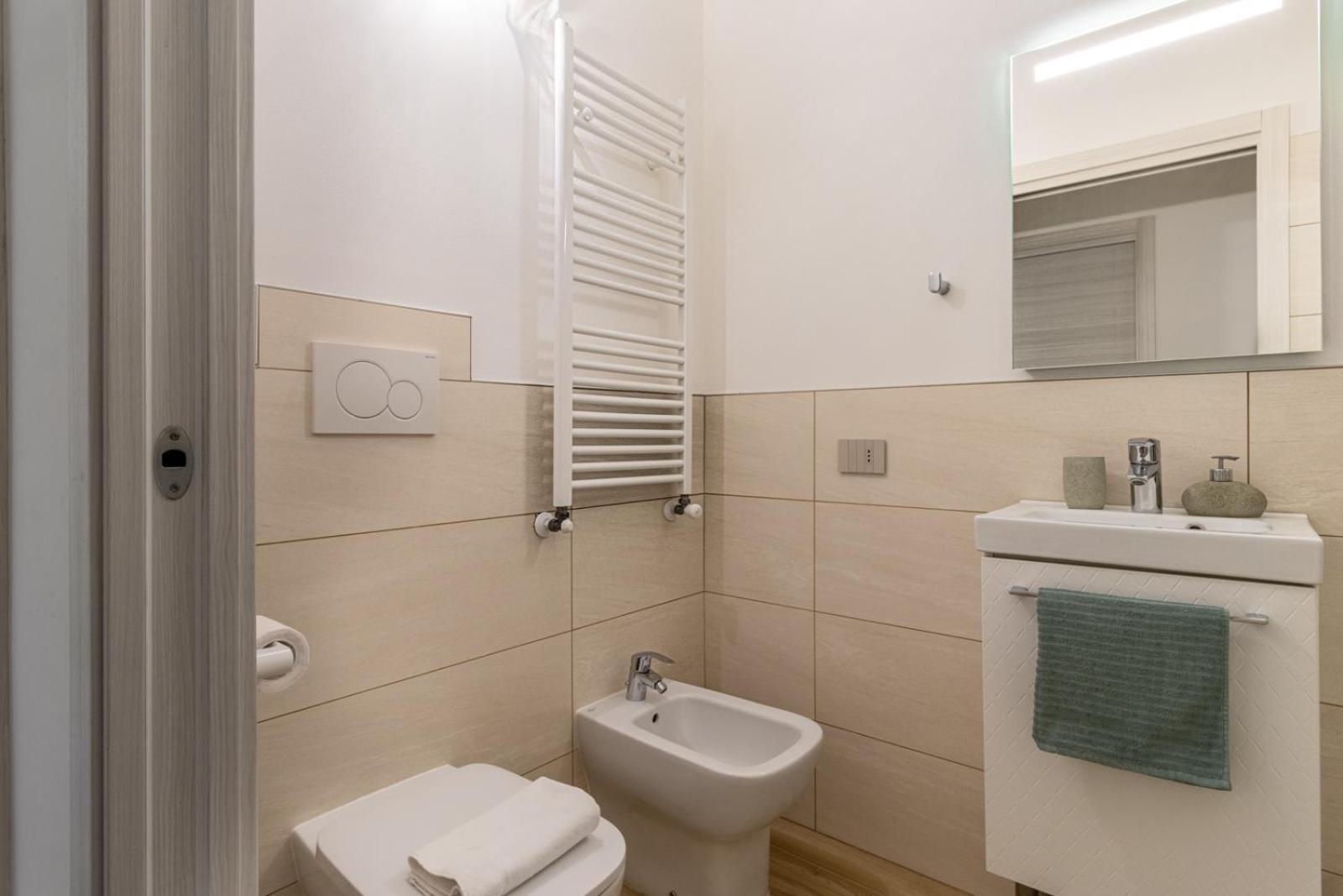 Ad Maiora Apartment เวโรนา ภายนอก รูปภาพ